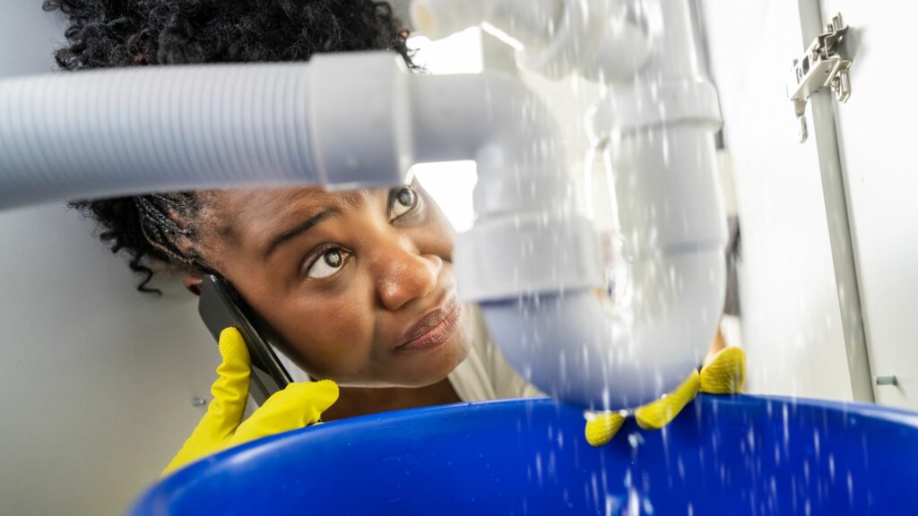 Handyman-Home-Plumbers-Leaky-Pipes2-1024x576